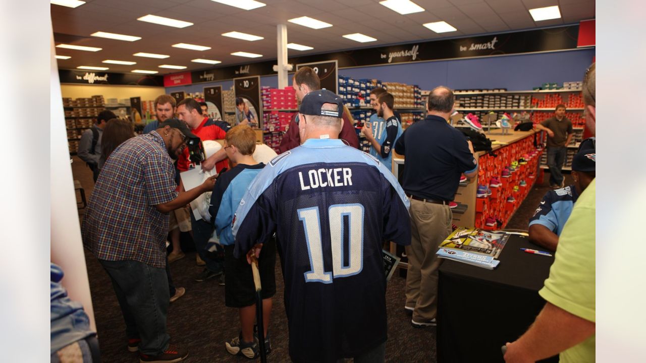 Tennessee Titans outside linebacker Akeem Ayers (56) watches from