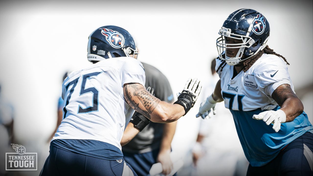 Mike Vrabel explains Dillon Radunz playing guard on Day 16 of Titans camp