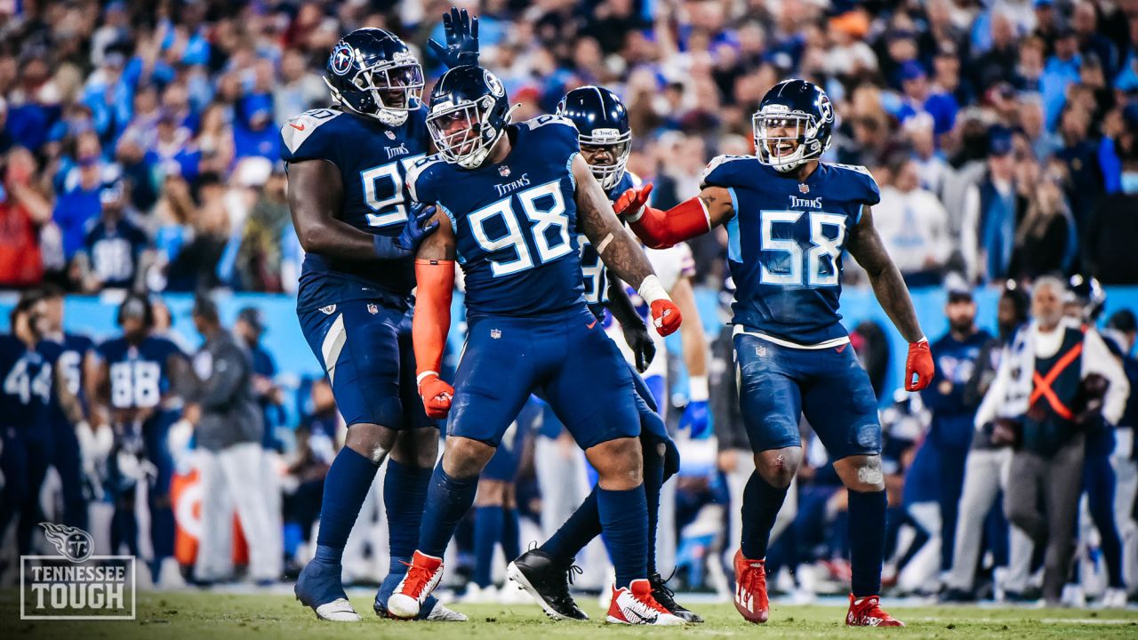 Titans stop Allen on 4th down, hang on to beat Bills 34-31 - The San Diego  Union-Tribune