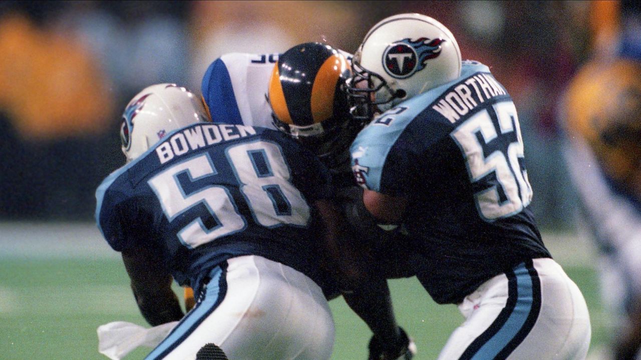 JANUARY 30 2000: Titans wide received Chris Sanders is tackled after a  reception as the St. Louis Rams defeated the Tennessee Titans 23-17 to win Super  Bowl XXXIV at the Georgia Dome