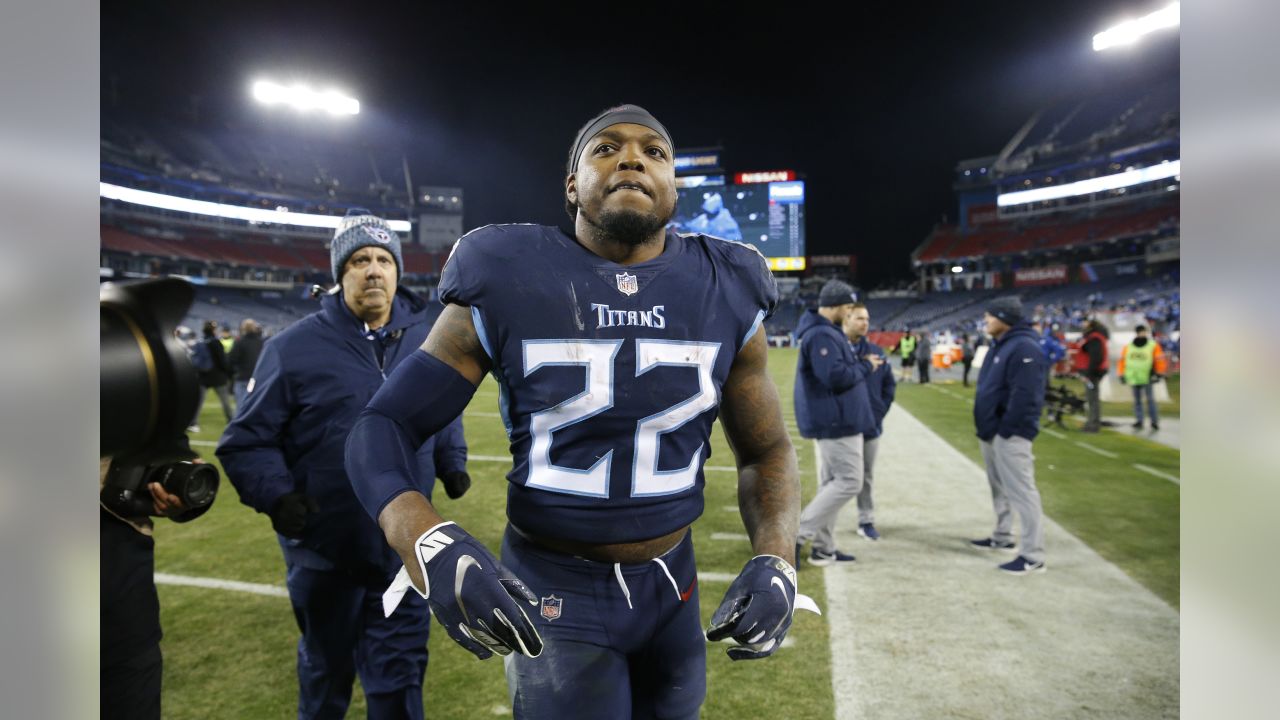 Titans RB Derrick Henry delivers backpacks to local Boys & Girls