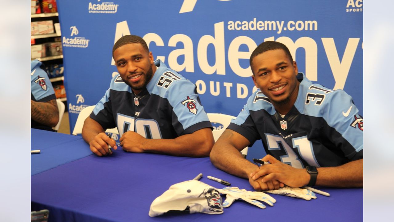 Tennessee Titans on X: Congratulations to Wesley Woodyard (@WoodDro52) on  being named the #Titans nominee for the Walter Payton @NFL Man of the Year  award. #WPMOY #TitanUp Story 