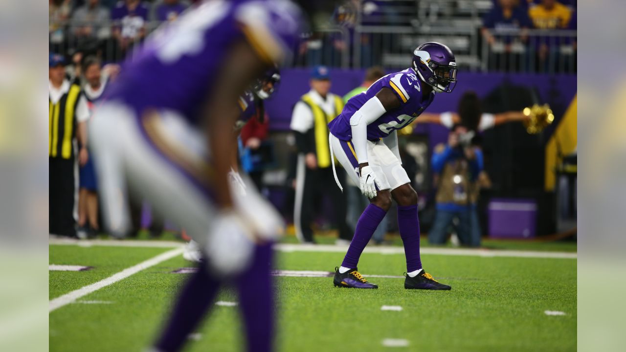 Vikings WR Stefon Diggs just 3 yards away from 1,000 on season