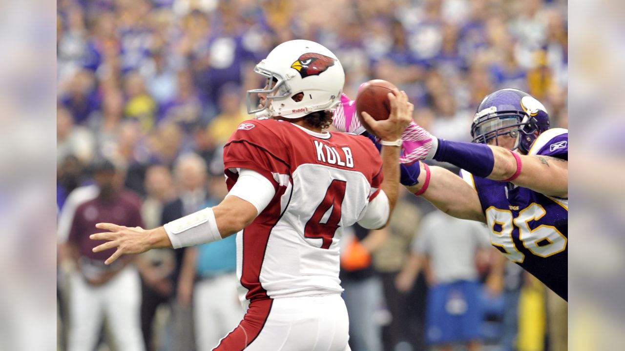 Minnesota Vikings quarterback Kirk Cousins (8) passes against the Tampa Bay  Buccaneers during the first half of an NFL football game s, Sunday, Sept.  10, 2023, in Minneapolis. (AP Photo/Bruce Kluckhohn Stock