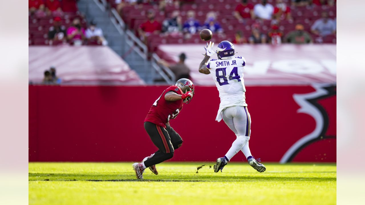 Minnesota Vikings tight end Irv Smith Jr. (84) lines up for the snap during  an NFL football game against the Philadelphia Eagles on Monday, September  19, 2022, in Philadelphia. (AP Photo/Matt Patterson