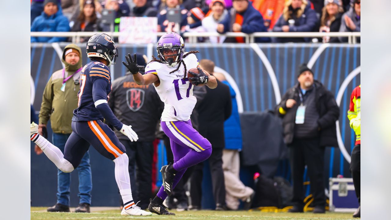 As Vikings beat Bears, playoffs arrive as does opportunity to write