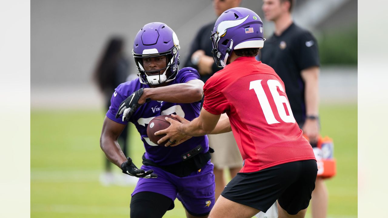 Minnesota Vikings Using Dalvin Cook at Wide Receiver During OTAs