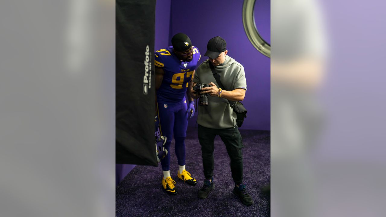 Vikings to wear solid purple uniform for Redskins game - Post Bulletin