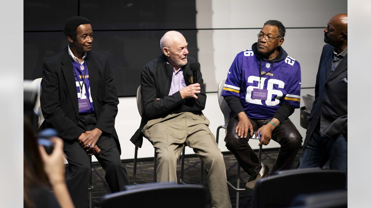 Vikings legends Alan Page & Gene Washington visited The Best Academy