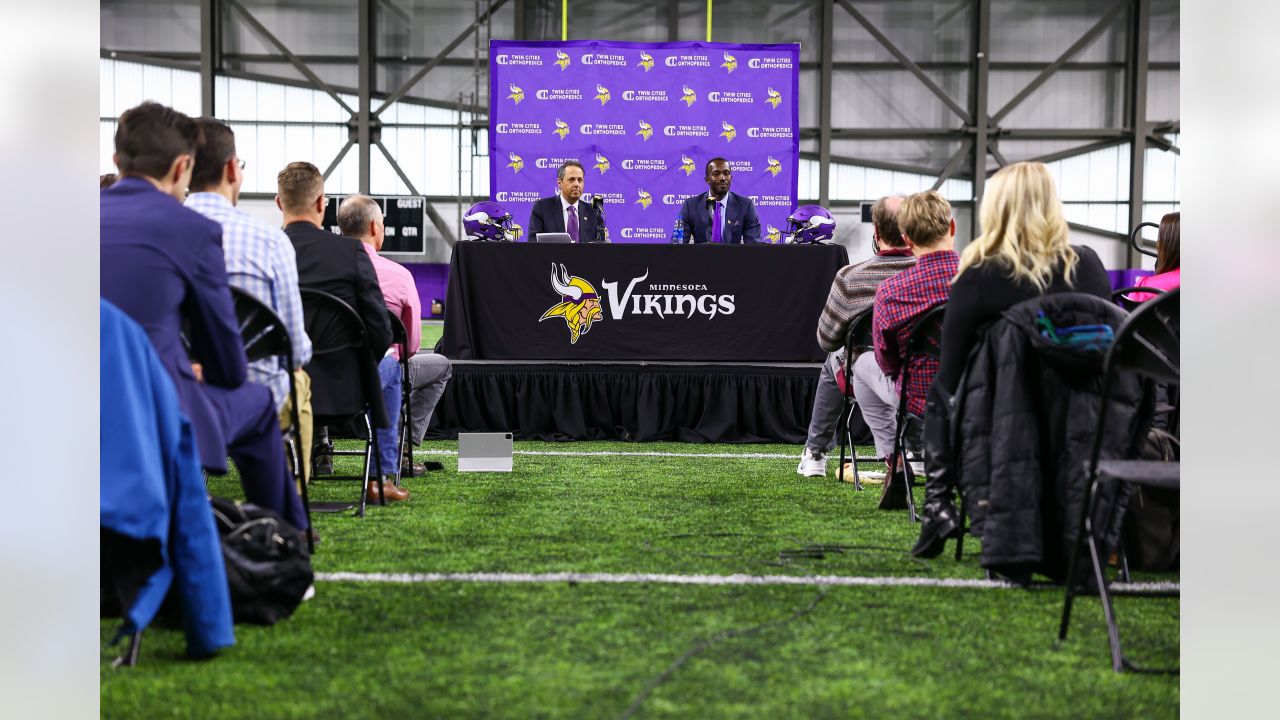 Vikings hiring analytics-minded Kwesi Adofo-Mensah as general manager 