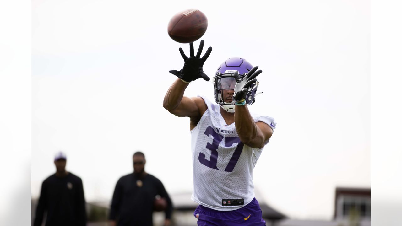 Frelund Projects Vikings to Have Top-10 Offense in 2022