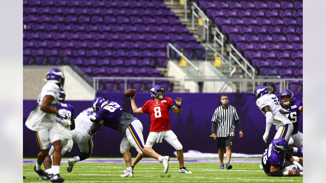 Shining example of humanity rips seat out of U.S. Bank Stadium - Daily  Norseman