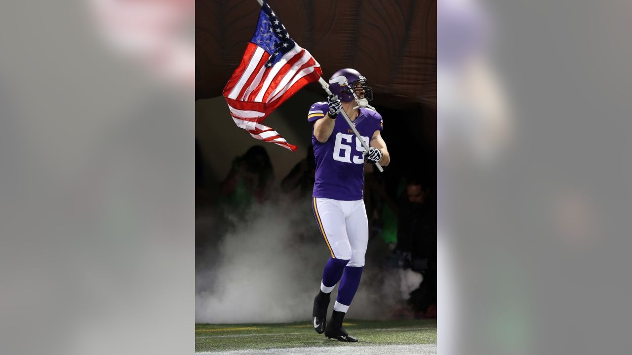 Jared Allen to retire as a Viking, signs one-day contract with team