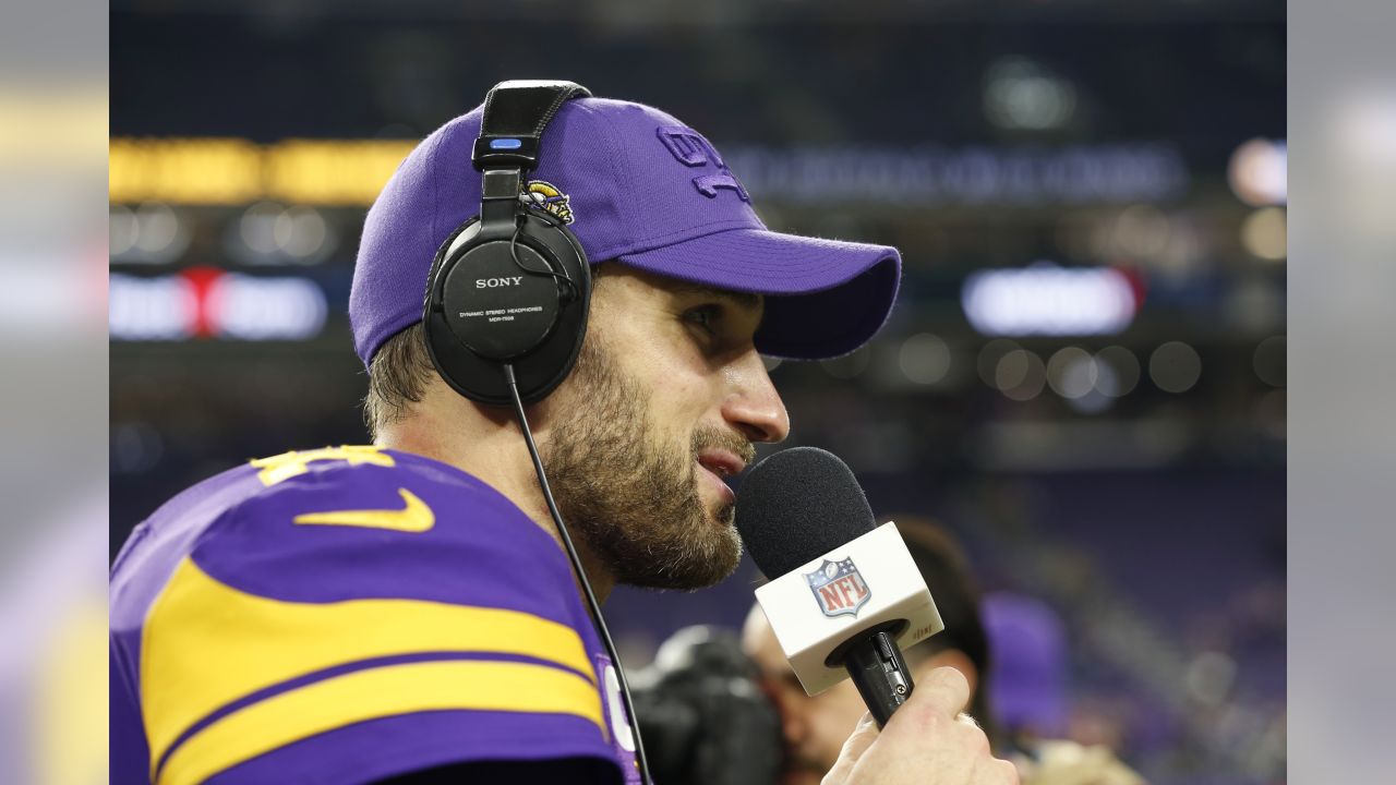 Fox sideline reporter Erin Andrews interviews Minnesota Vikings running  back Dalvin Cook, left, after an NFL football game against the Washington  Redskins, Thursday, Oct. 24, 2019, in Minneapolis. The Vikings won 19-9. (