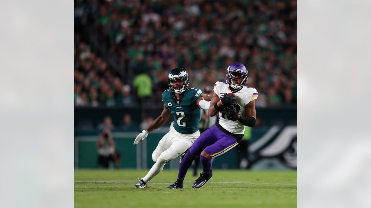 Vikings, NFL condemn racist remarks made to Alexander Mattison following  Week 2 loss to Eagles 