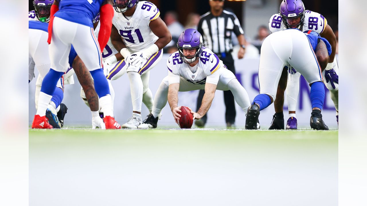 Vikings Honor Andrew Depaola on Pro Bowl in Viral Video