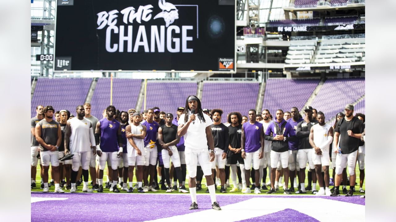 Minnesota Vikings linebacker William Kwenkeu prepares a football to throw  to fans after an NFL football practice Saturday, July 29, 2023, in Eagan,  Minn. (AP Photo/Bruce Kluckhohn Stock Photo - Alamy