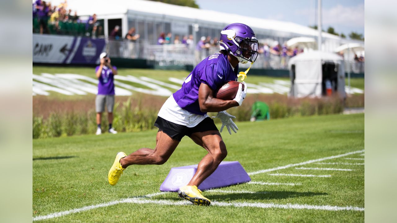 Adam Thielen Arrives at Vikings Game Wearing New Byron Buxton