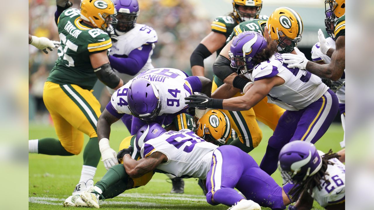 Here's how experts saw the offensive pass interference call on the Vikings  against Packers