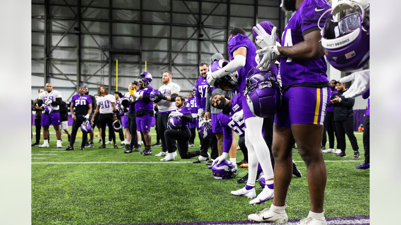 2022 Pro Bowlers from the @vikings, @clevelandbrowns, @raiders and  @chicagobears! Full #ProBowl roster reveal Wednesday 8pm ET on…