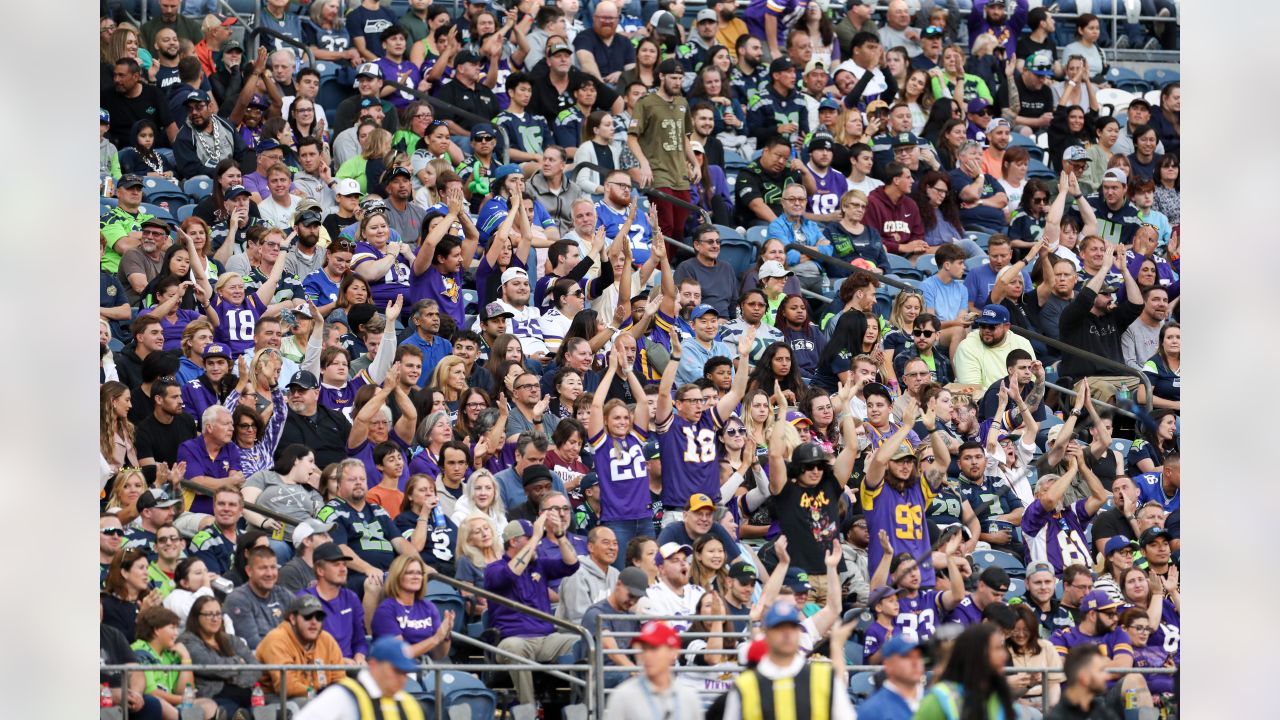 Vikings at Seahawks Game Observations: Addison & Pace Start in Debuts