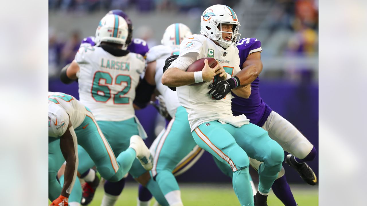 Hot Vikings pose tough Week 6 test for ebbing Dolphins – WKTY