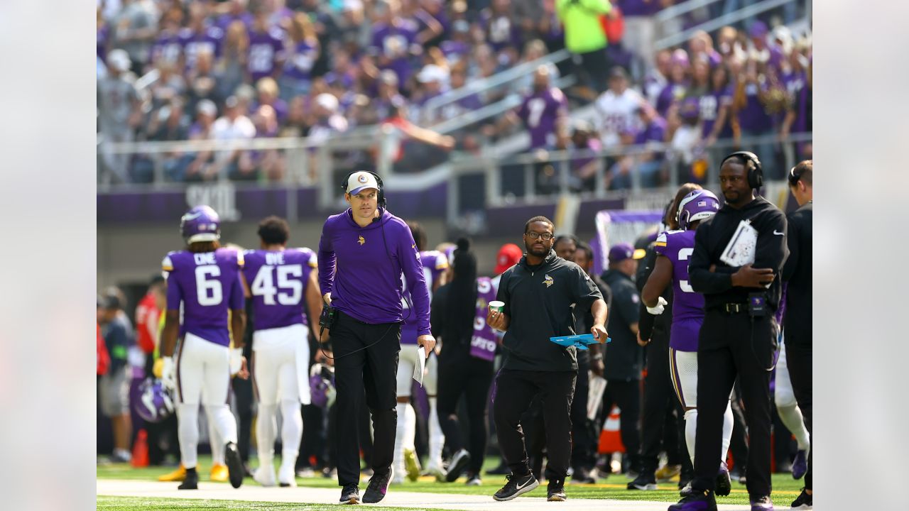 Vikings now 0-3 after gut-wrenching loss to Chargers in Week 3