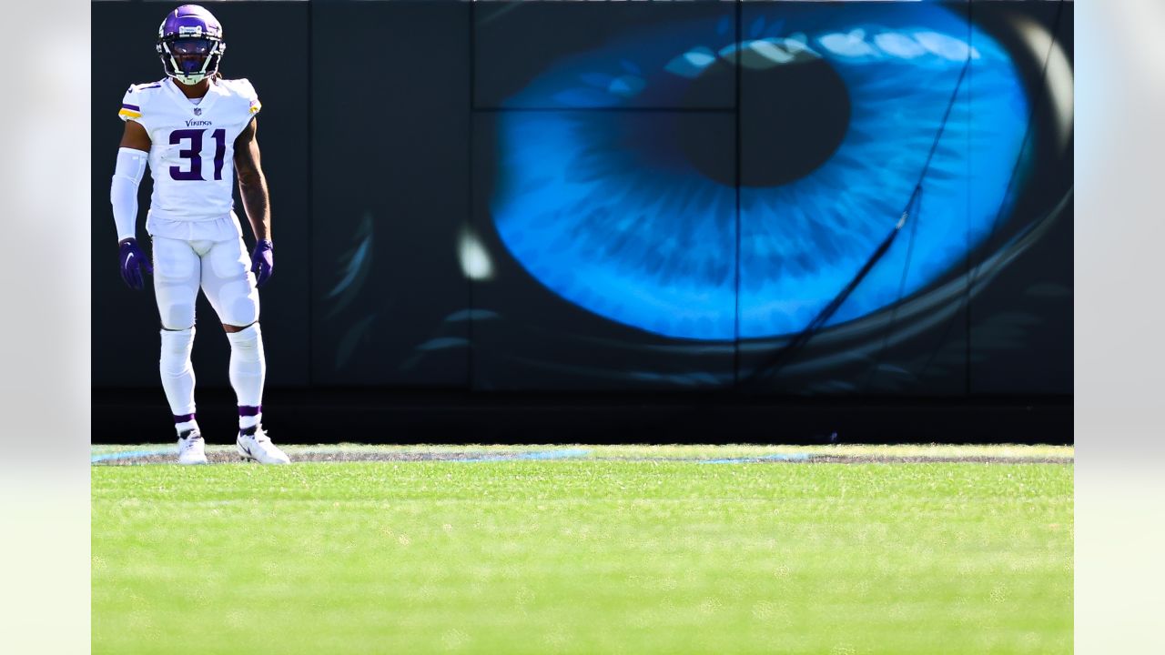 Vikings' K.J. Osborn celebrates wild walk-off win over Panthers with helmet  toss