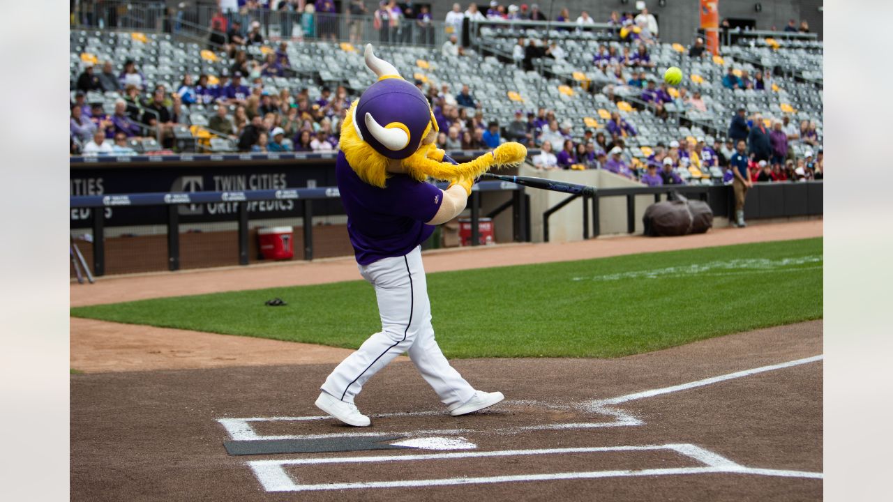 Adam Thielen Hoping to Knock Charity Softball Game Out of the Park