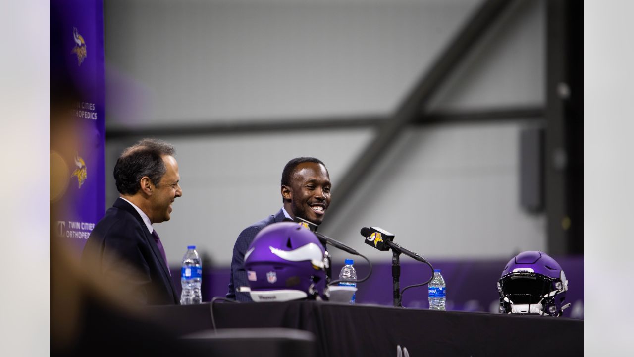 Four Takeaways From Vikings GM Kwesi Adofo-Mensah's Introductory Press  Conference - Sports Illustrated Minnesota Vikings News, Analysis and More