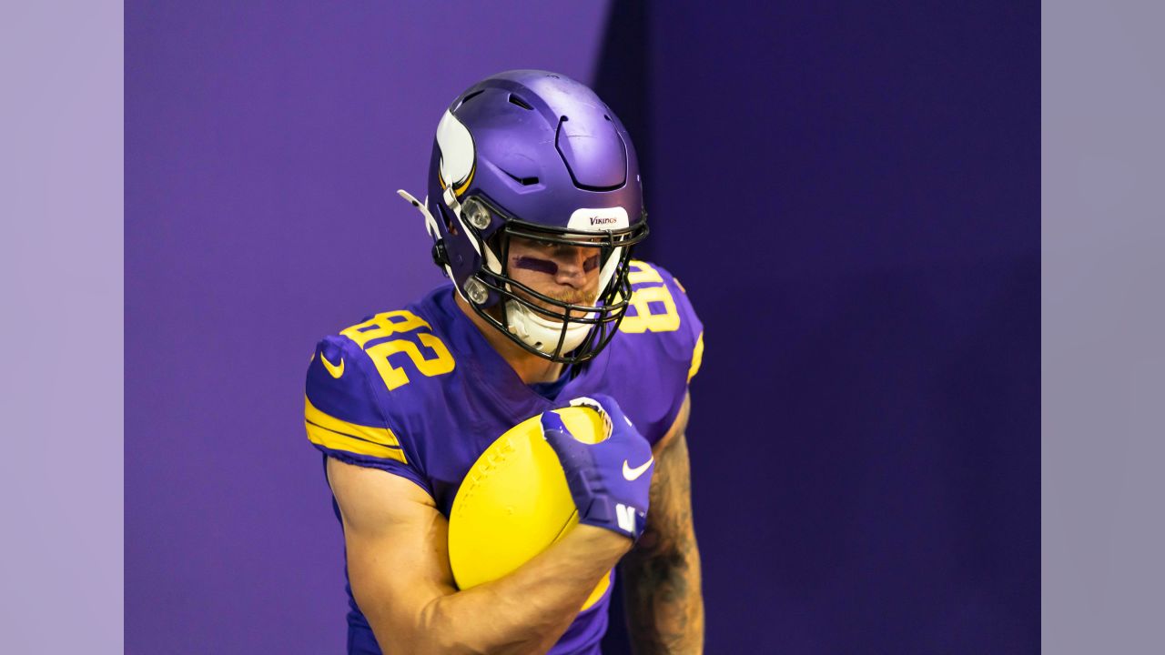 Vikings to wear all purple uniforms Oct. 24 against Washington