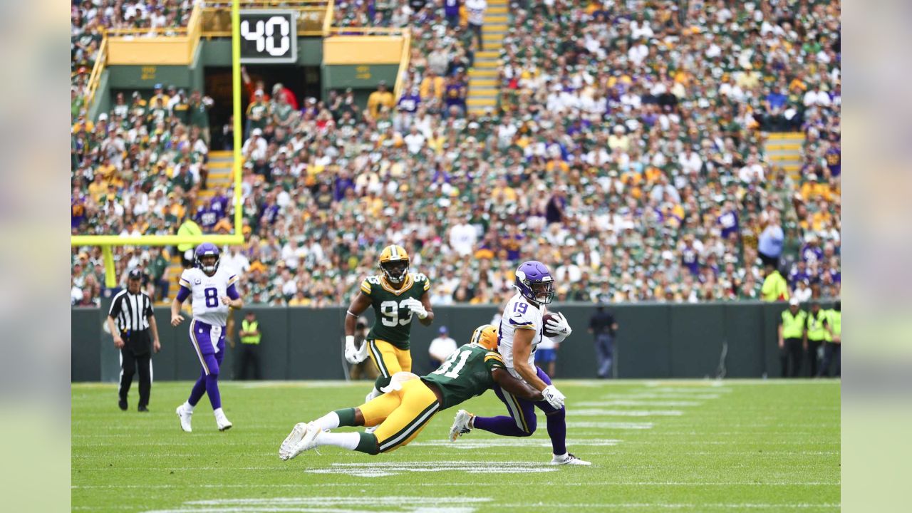 Here's how experts saw the offensive pass interference call on the Vikings  against Packers