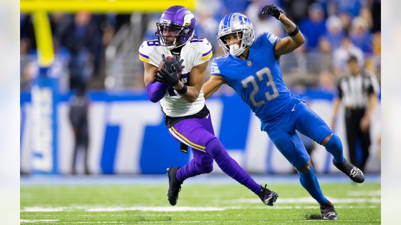 Minnesota Vikings wide receiver Justin Jefferson (18) plays during an NFL  football game against the Cincinnati Bengals Sunday, Sept. 12, 2021, in  Cincinnati. (AP Photo/Jeff Dean Stock Photo - Alamy