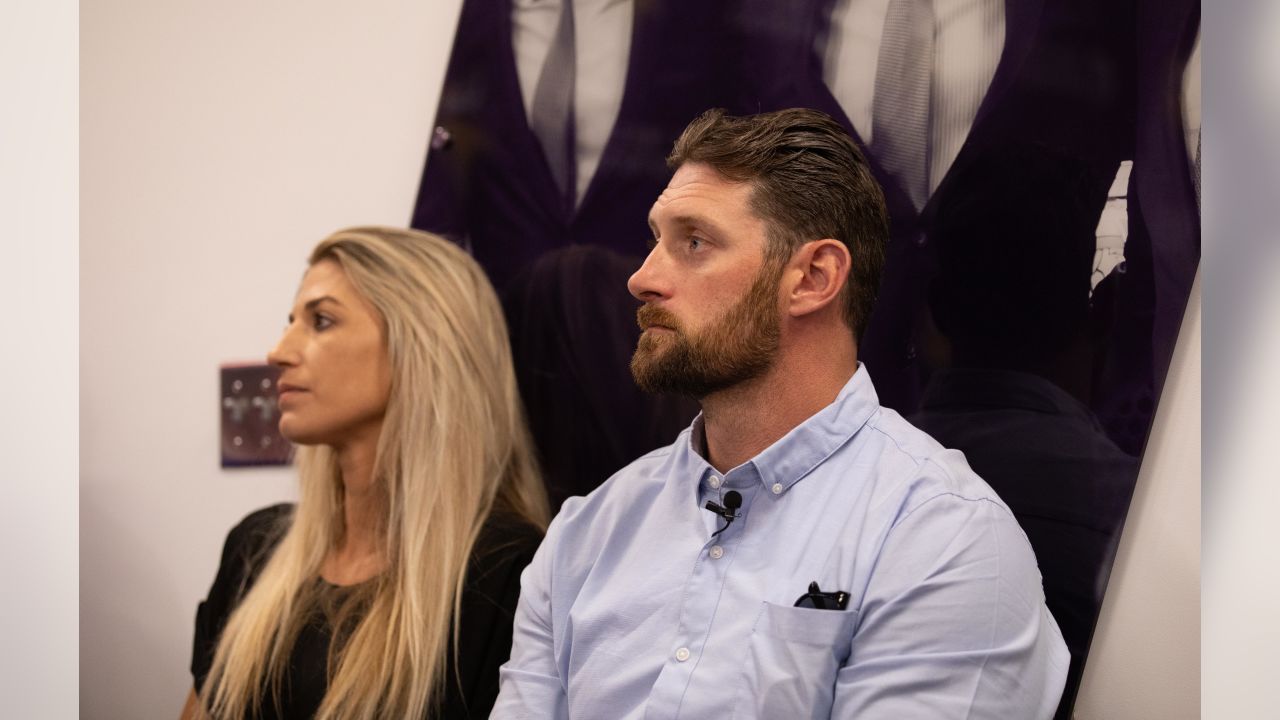 Vikings' Brian Robison says he cut all his hair off for Locks of Love