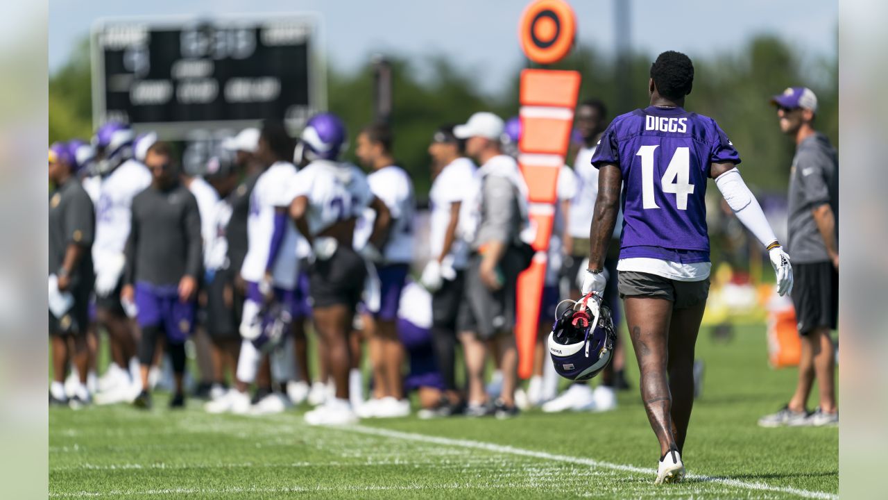 3 Observations: Byron Buxton Visits Diggs, Vikings at Final Camp