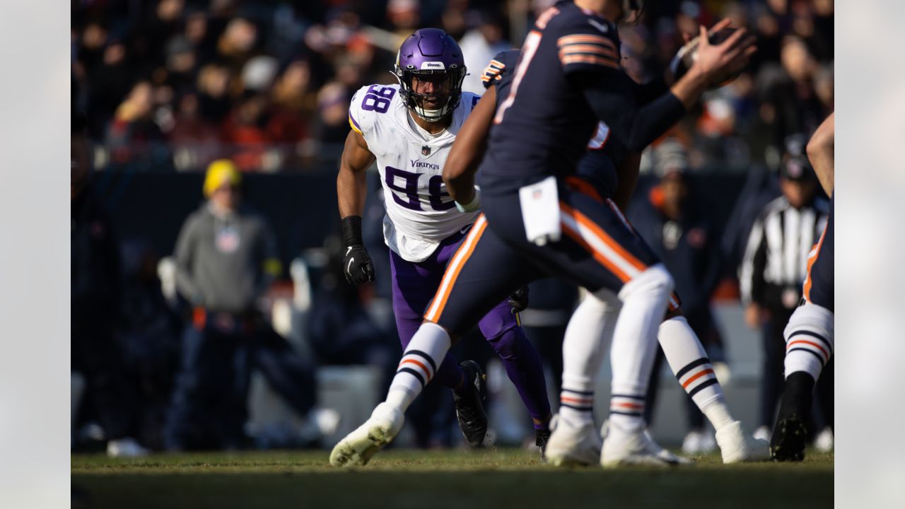 Minnesota Vikings face decimated Bears at Soldier Field Monday night