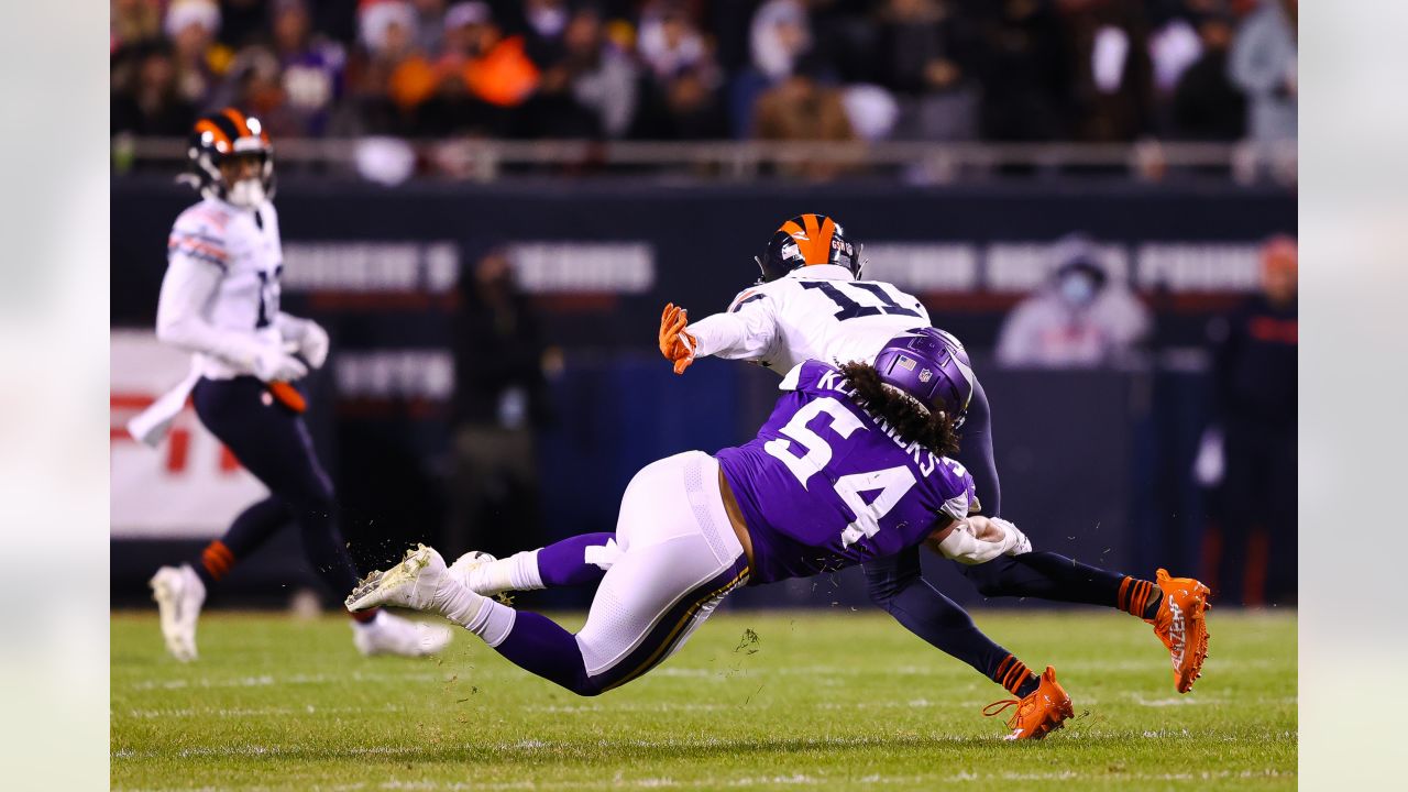 Minnesota Vikings middle linebacker Eric Kendricks reaches for a pass  during the NFL football team's training camp Friday, July 26, 2019, in  Eagan, Minn. (AP Photo/Jim Mone Stock Photo - Alamy