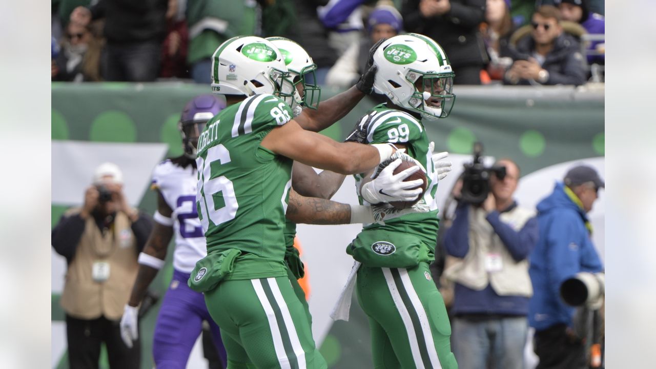 Vikings acquire tight end Chris Herndon from Jets for fourth-round pick in  2022 draft – SKOR North