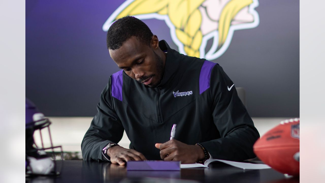 New Vikings GM Kwesi Adofo-Mensah gets emotional talking about his family