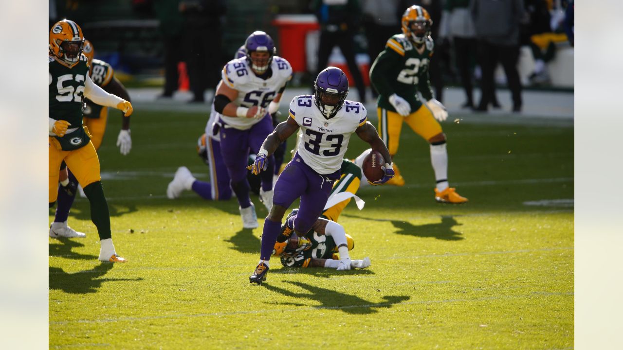 Vikings defeat Packers 28-22 behind four Cook touchdowns