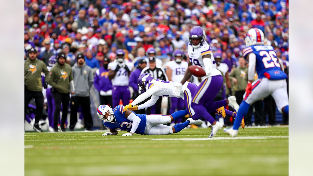 Moments to remember from a Vikings-Bills game for the ages