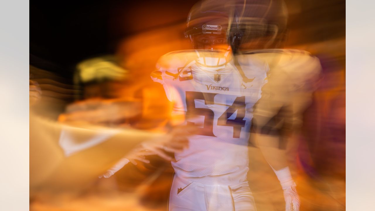 Minnesota Vikings linebacker Eric Kendricks (54) in action during the first  half of an NFL football game against the Arizona Cardinals, Sunday, Oct.  30, 2022 in Minneapolis. (AP Photo/Stacy Bengs Stock Photo - Alamy