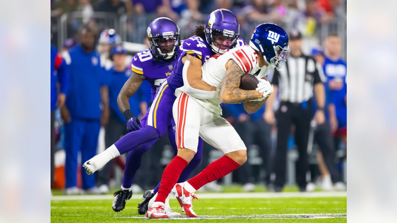 Minnesota Vikings linebacker Eric Kendricks (54) in action during the first  half of an NFL football game against the Arizona Cardinals, Sunday, Oct.  30, 2022 in Minneapolis. (AP Photo/Stacy Bengs Stock Photo - Alamy