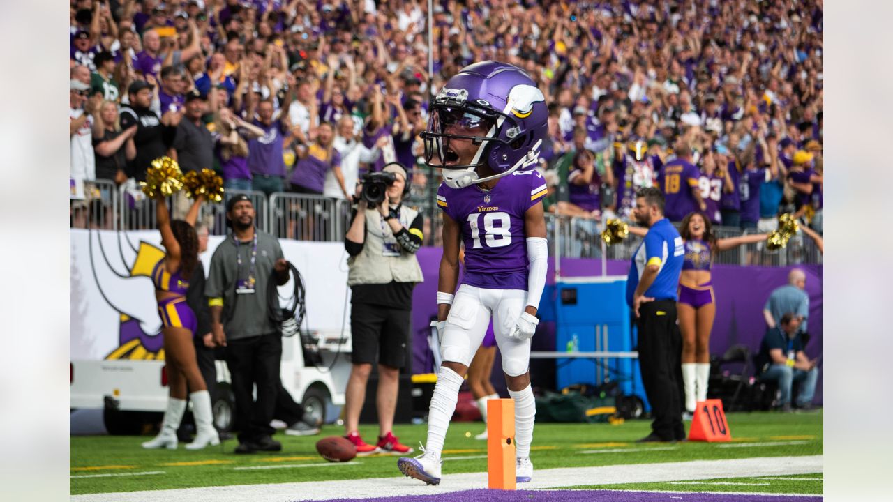 Fans react to Packers' victory over Vikings at Lambeau Field