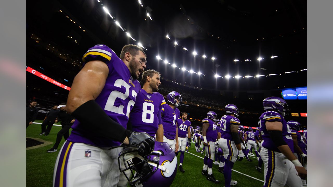 Adam Thielen Signed Minnesota Vikings Helmet – Father and Son Sports  Memorabilia LLC