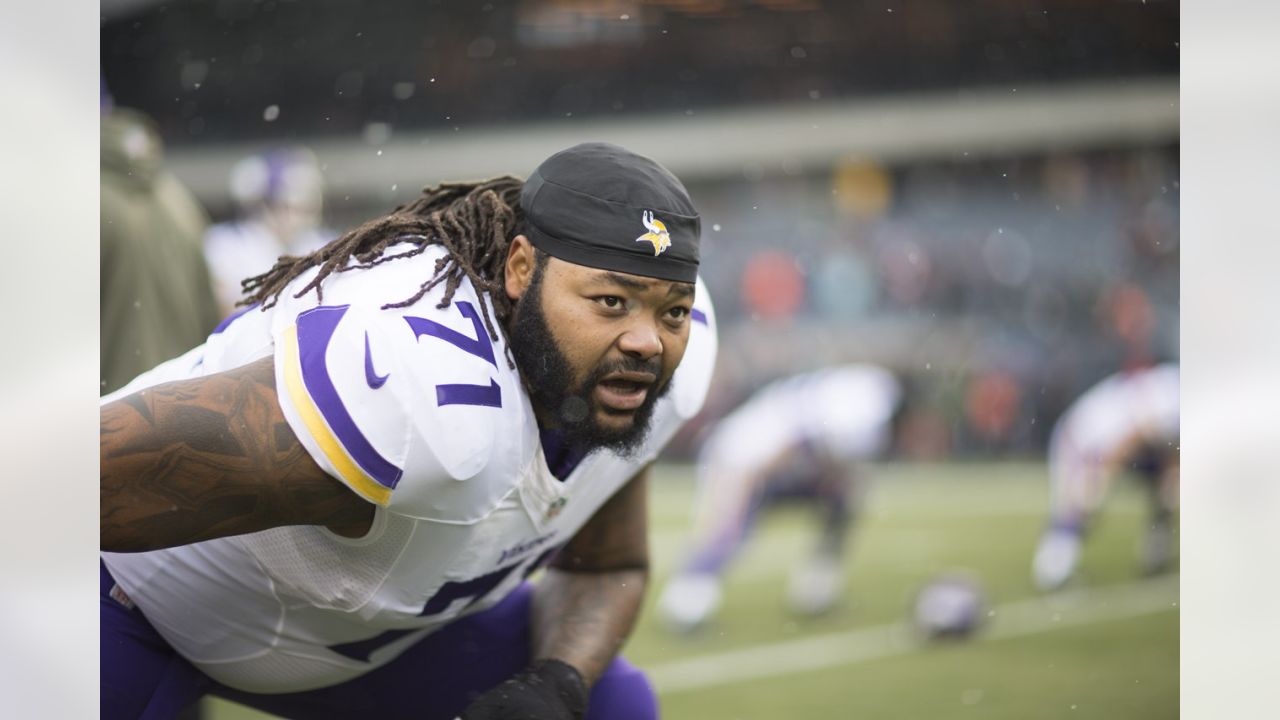 Phil Loadholt 'hopeful' to be on field for Vikings' offseason program