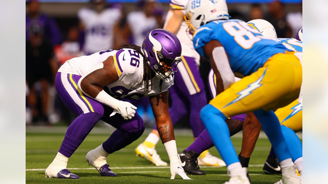 Minnesota Vikings defensive lineman Armon Watts in action against