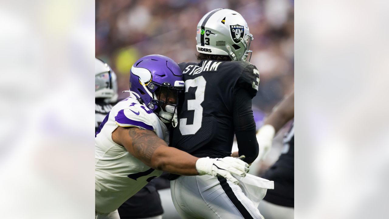 Minnesota Vikings defensive back Parry Nickerson (39) during an NFL  football game against the Chicago Bears, Sunday, Jan. 9, 2022 in  Minneapolis. Minnesota won 31-17. (AP Photo/Stacy Bengs Stock Photo - Alamy