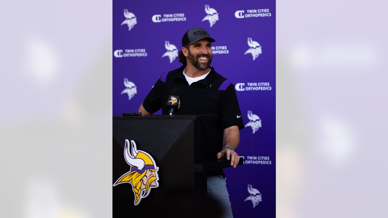 Vikings' Jared Allen: 'I'm excited to try to right this ship