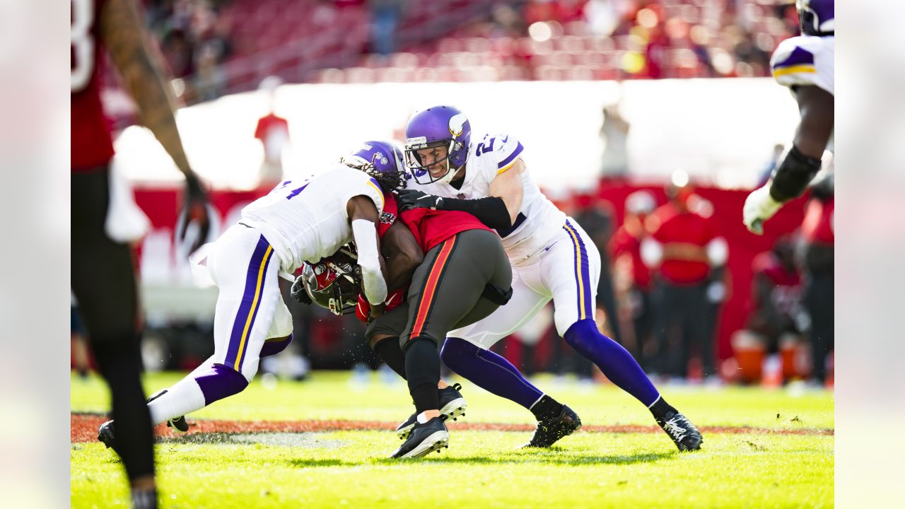 Lunchbreak: PFF Highlights Harrison Smith's Versatility